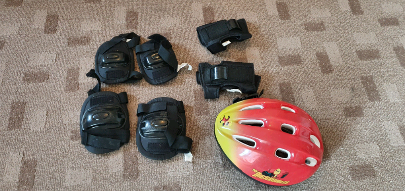 incredibles bike helmet